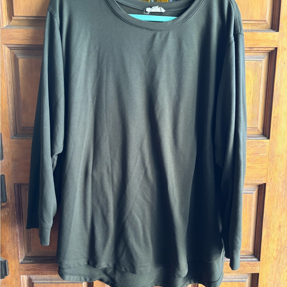 Jane and Delancey Black Tunic Top